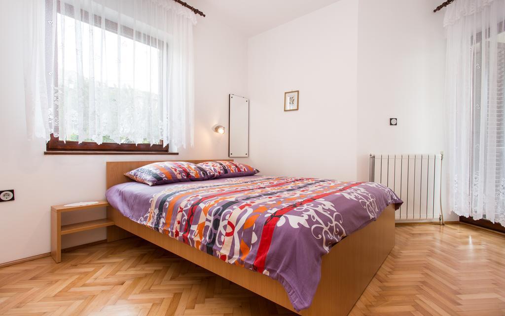 Apartments Lucija 巴斯卡 外观 照片