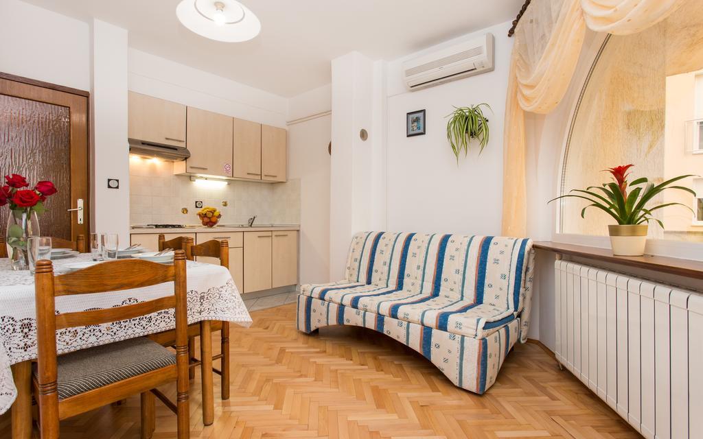 Apartments Lucija 巴斯卡 外观 照片