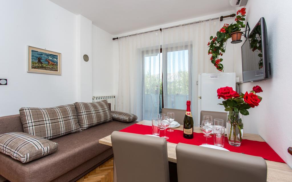 Apartments Lucija 巴斯卡 外观 照片
